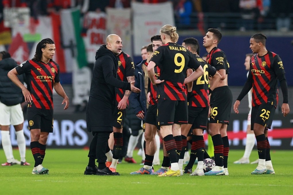 Coach Pep Guardiola got angry on the field 1