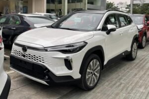 Corolla Cross 2024 arrives at dealerships, has a different version in Thailand 1