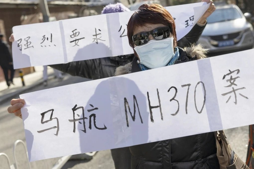 Families of victims of flight MH370 call for reopening the search campaign 0