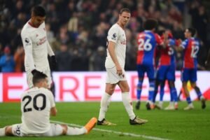 Man Utd lost 0-4 to Crystal Palace, coach Ten Hag hopes not to be fired 3