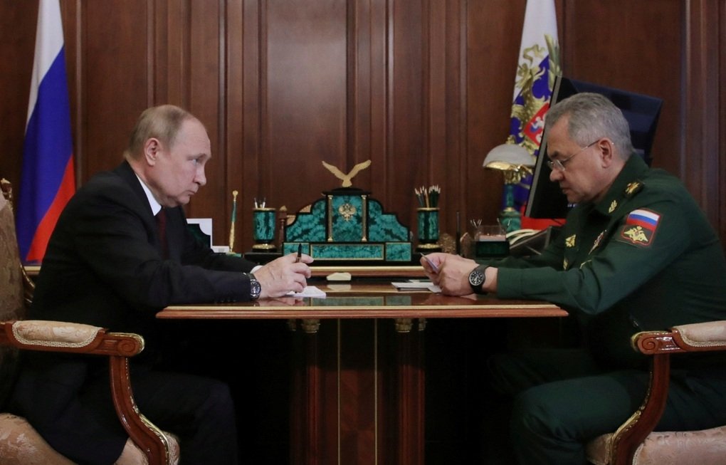 Why did President Putin suddenly replace Defense Minister? 0