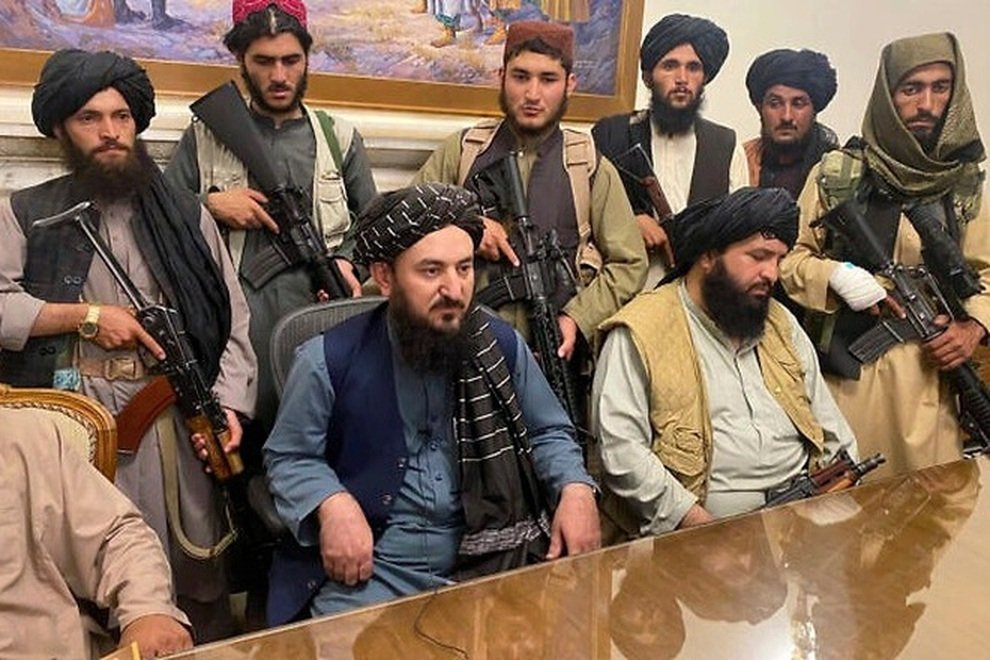 The Taliban suddenly asked for help from former Afghan government officials 0